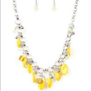 💥3/$15💥 I Want to SEA the World Yellow Necklace